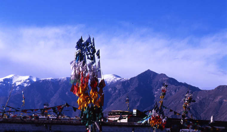 过年去哪里旅游比较好国内_春节去哪里旅游比较好